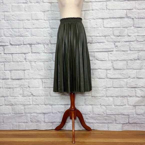 Grey Collective Dresses & Skirts - Grey Collective Green Faux Leather Pleated Midi Skirt